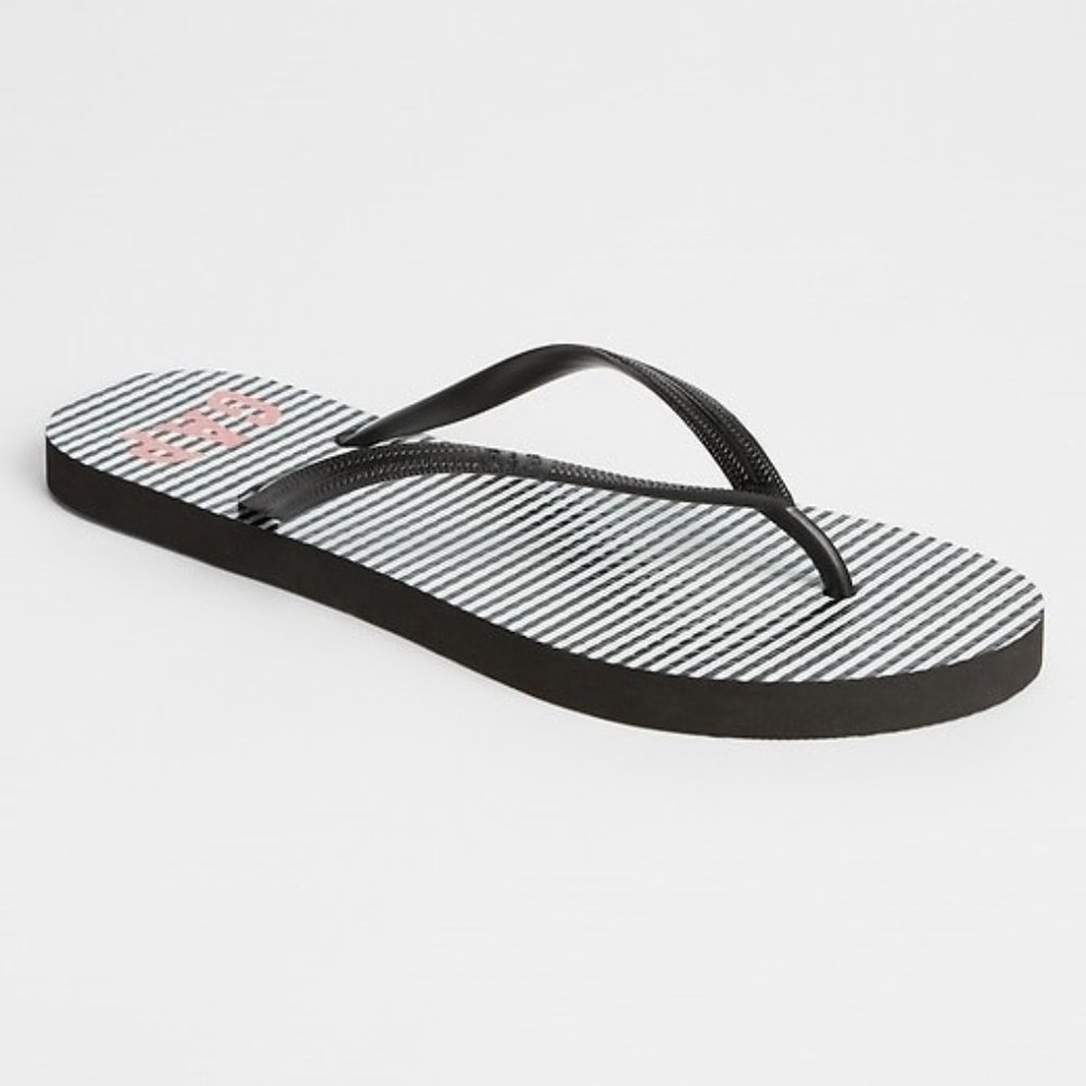 GAP Women Logo Flip Flops | 8 NWT